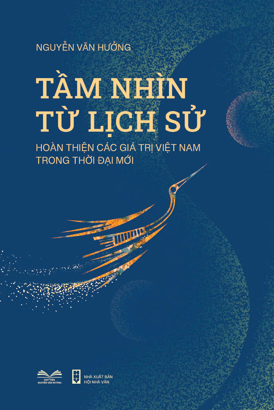 Triển lãm ảnh và tọa đàm giới thiệu sách ghi lại khoảnh khắc lịch sử hào hùng