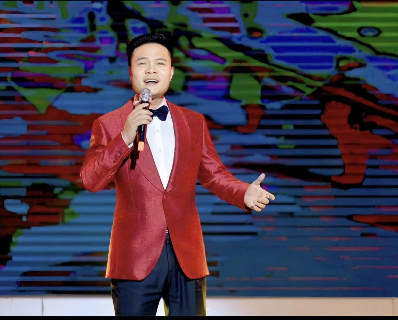 Chương trình nghệ thuật đặc biệt “Người là Hồ Chí Minh”