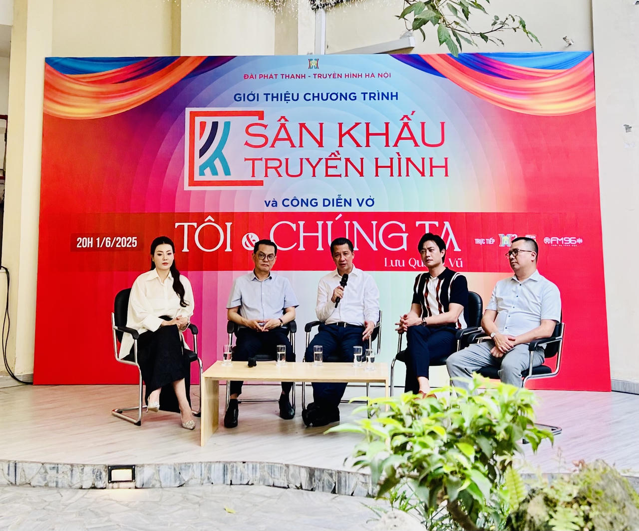 Vở kịch “Tôi và chúng ta” đậm chất thời đại 4.0