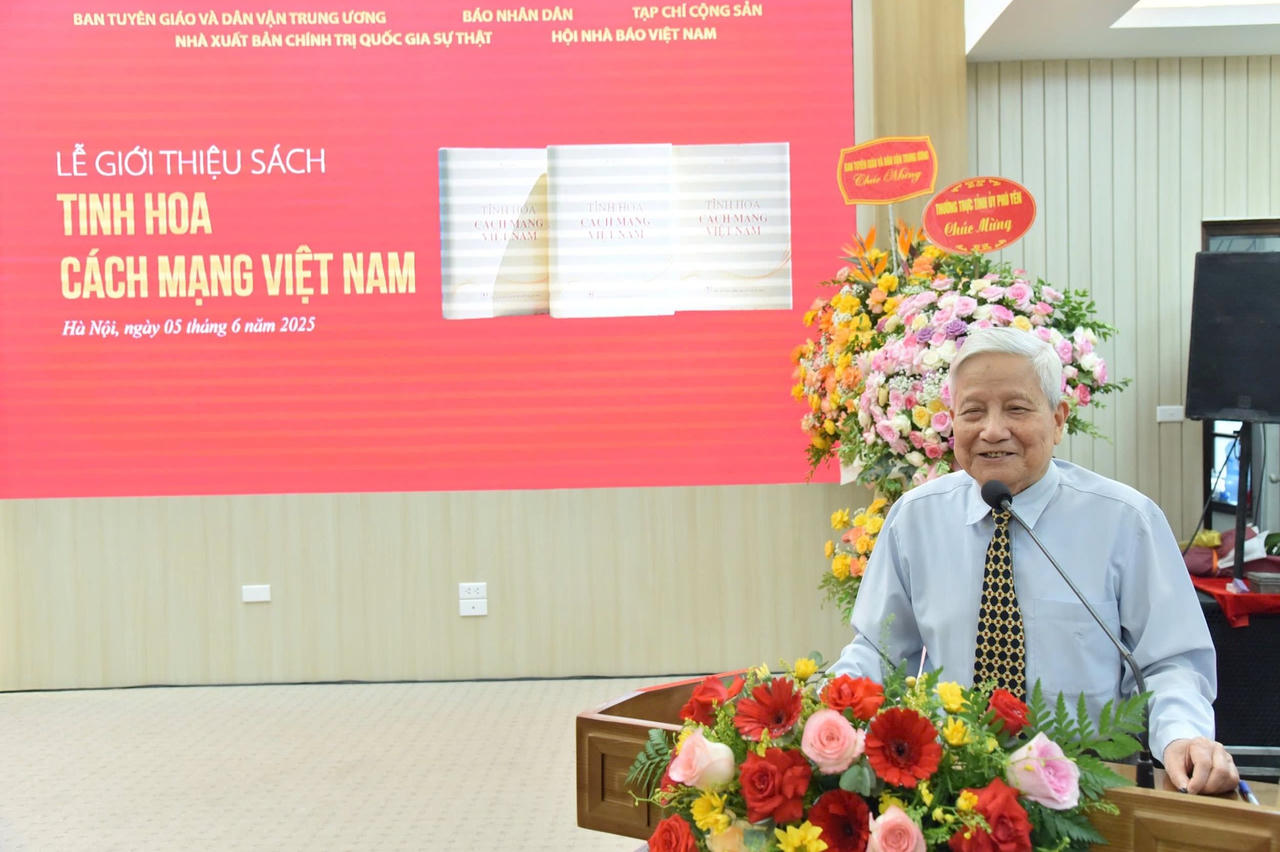 Ra mắt cuốn sách "Tinh hoa cách mạng Việt Nam"
