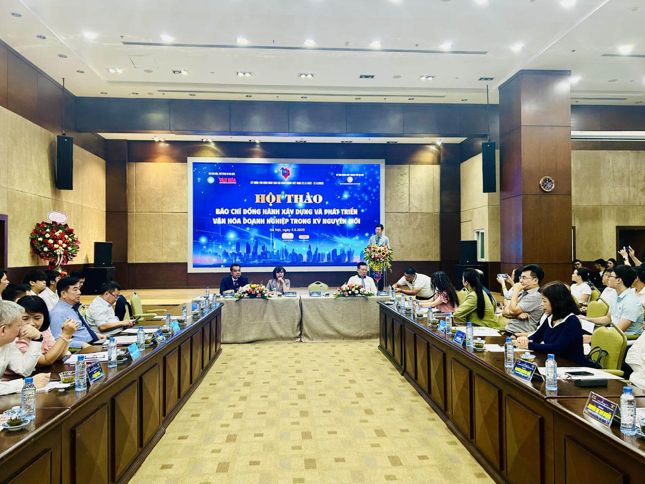 “Báo chí đồng hành xây dựng và phát triển văn hóa doanh nghiệp trong kỷ nguyên mới”