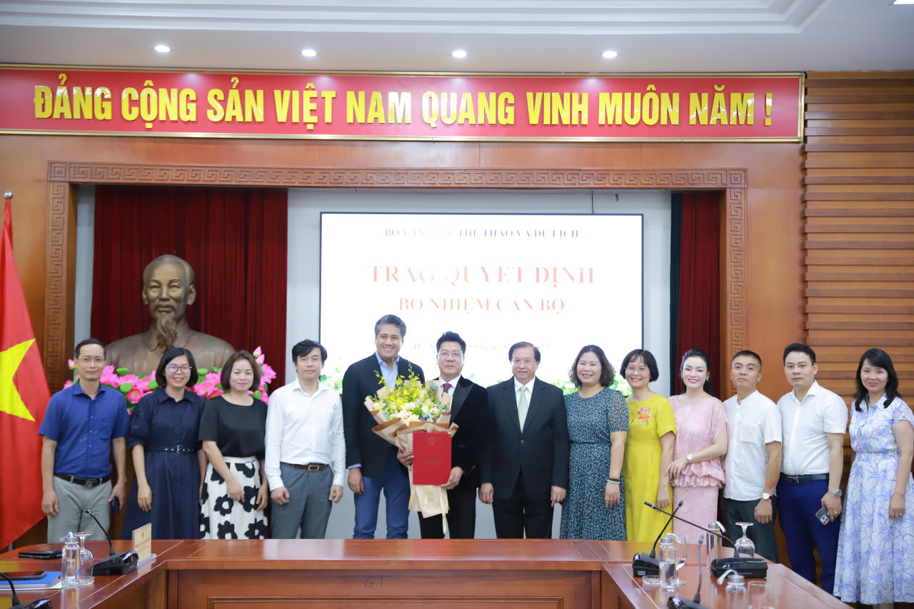 TS.NSND Quốc Hưng trở thành Giám đốc Học viện Âm nhạc Quốc gia Việt Nam