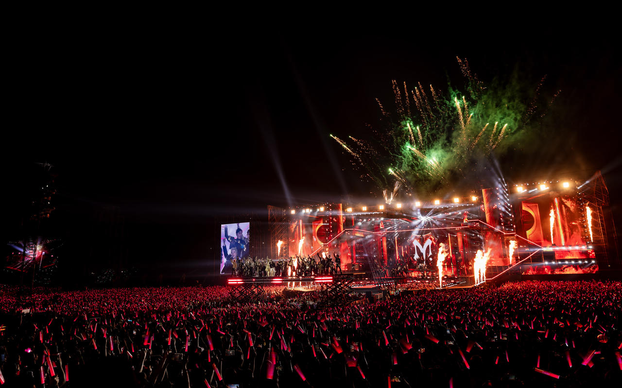 “Anh trai vượt ngàn chông gai” “thiêu đốt” khán giả tại Concert day 5