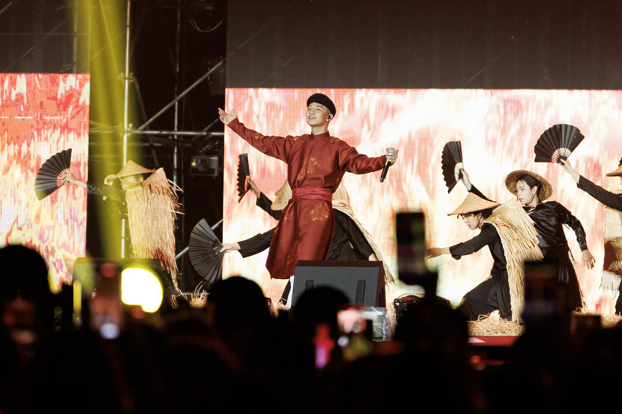 “Anh trai vượt ngàn chông gai” “thiêu đốt” khán giả tại Concert day 5