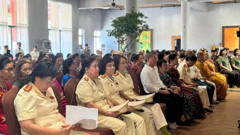 Lễ tri ân tưởng niệm các anh hùng liệt sĩ Công an nhân dân qua các thời kỳ