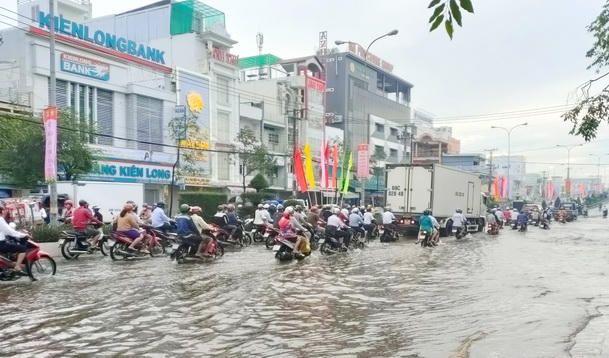 Thiệt hại hàng trăm tỷ đồng do triều cường ở Cà Mau