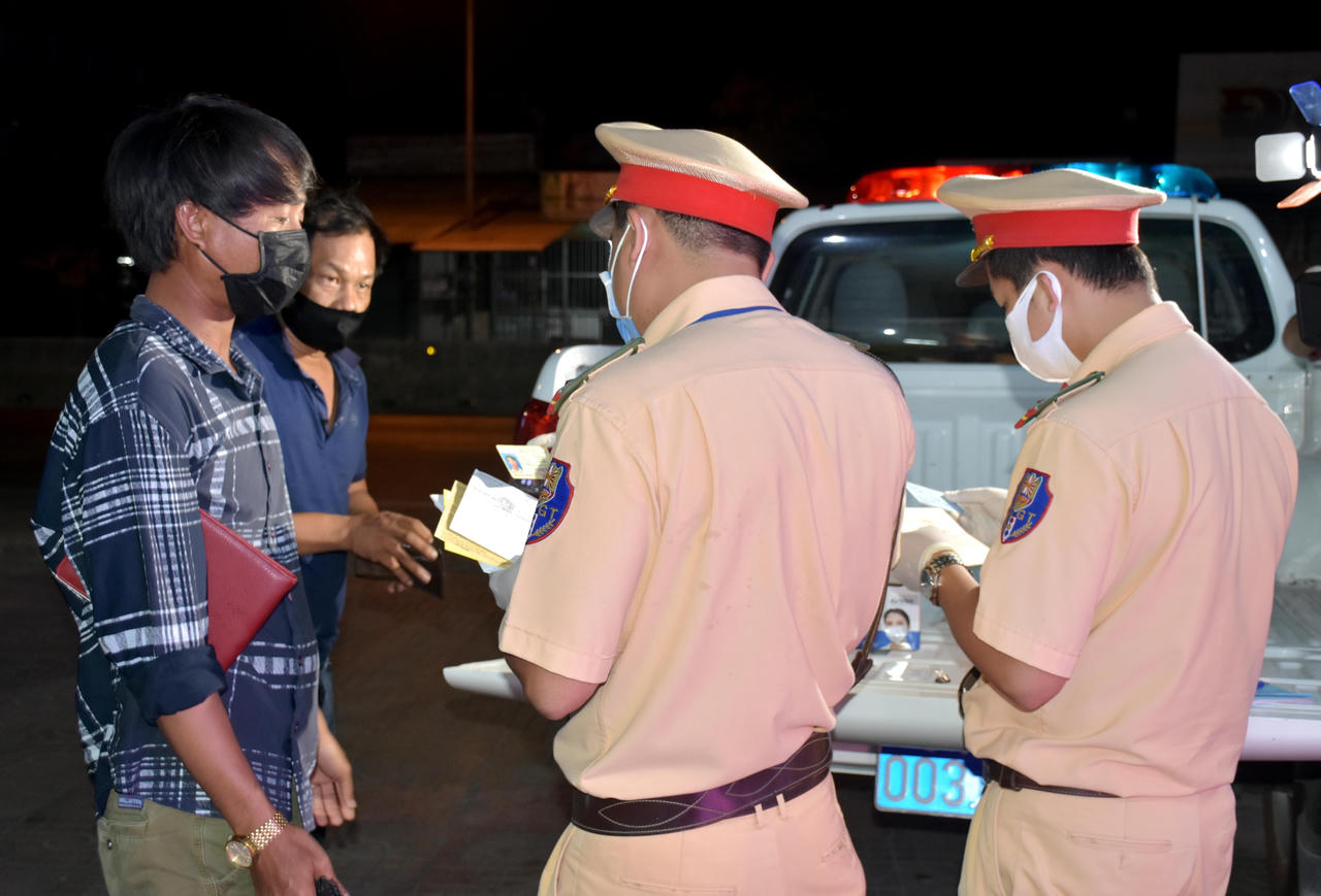 Nguy cơ lây lan dịch bệnh từ hành vi nhập cảnh trái phép 