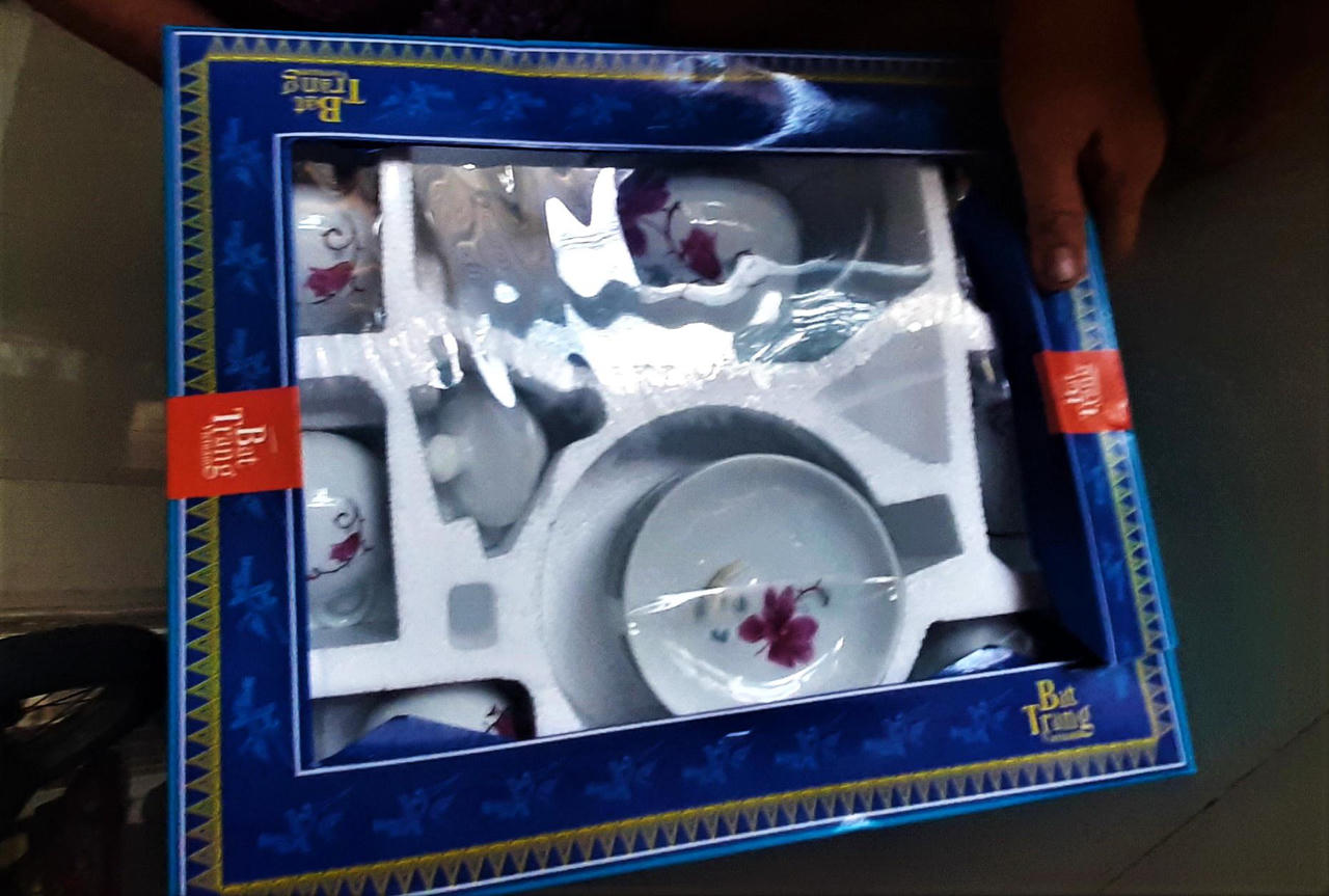 Làm rõ vụ bán hàng kiểu “tặng 5 bán 1”