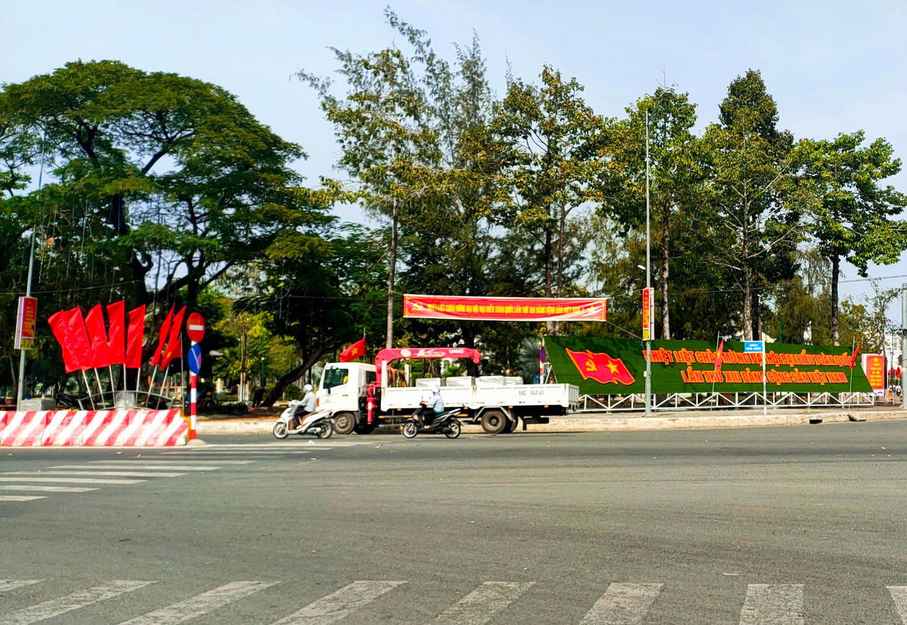 Chủ tịch tỉnh Cà Mau chỉ đạo "không cứng nhắc, máy móc" khi chống dịch