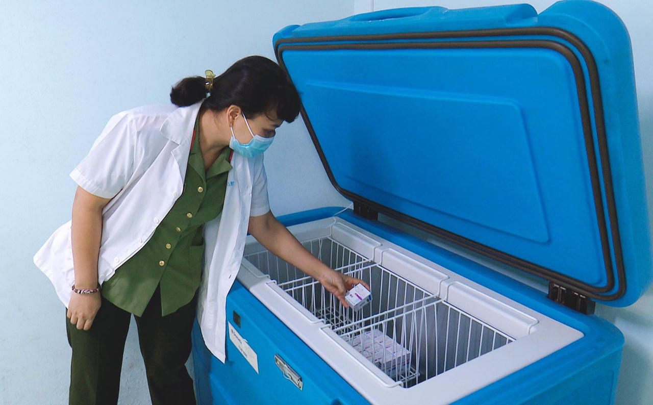 Tiêm vaccine ngừa COVID-19 cho 500 công an tỉnh Bạc Liêu