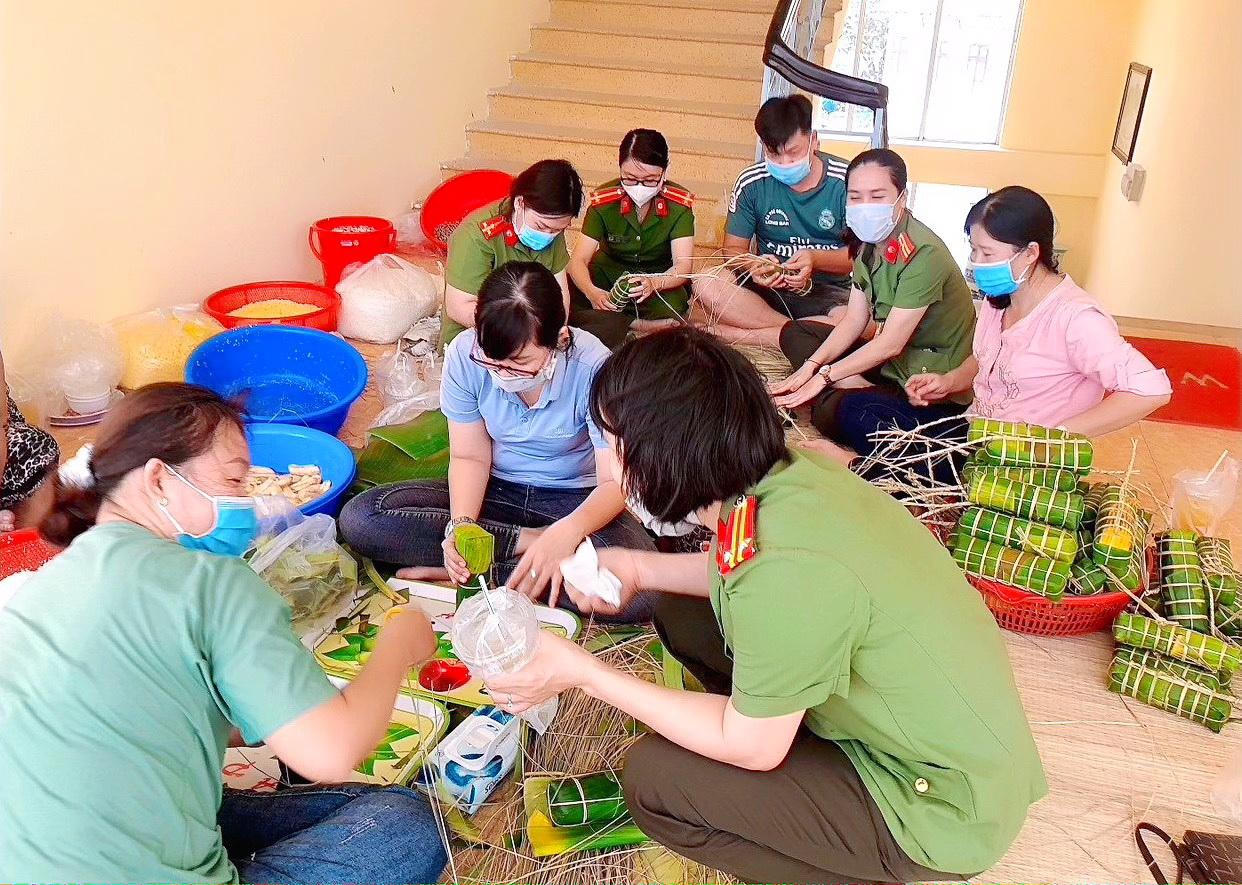 Đẩy mạnh các hoạt động hướng tới kỷ niệm 76 năm Ngày truyền thống Công an nhân dân