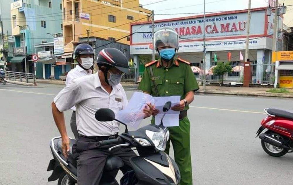 Cà Mau tiếp tục thực hiện các biện pháp giãn cách xã hội từ 00 giờ ngày 24/8