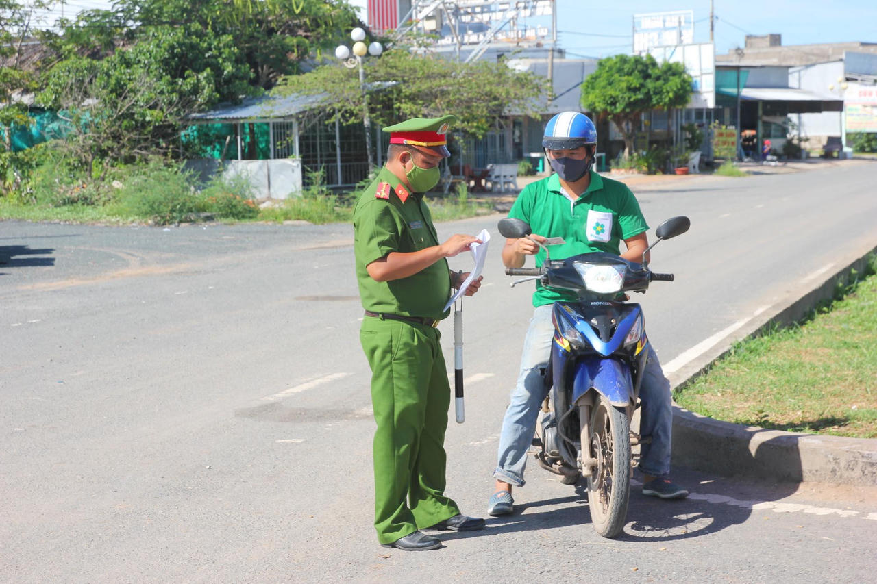 Cho phép người dân đi chợ không được quá 01 lần/tuần/hộ 