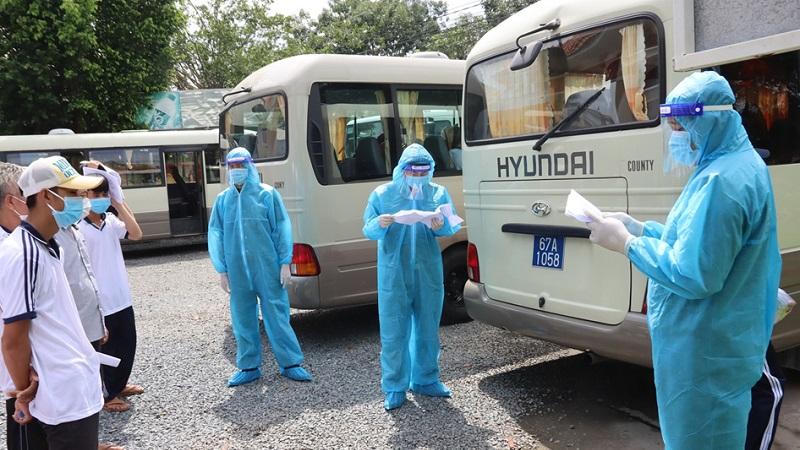 Làm ấm nẻo về cho các phạm nhân được đặc xá dịp 2/9