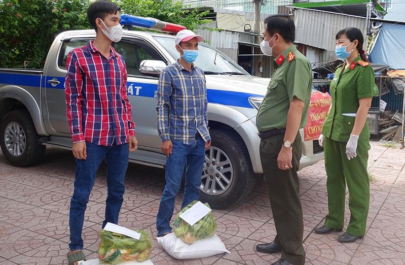 Chăm lo động viên người hoàn lương giữa đại dịch