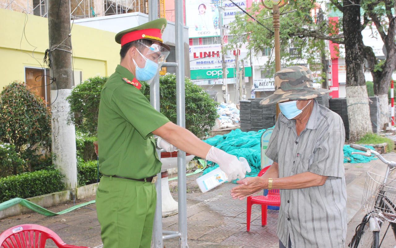 Ngày Quốc khánh 2/9 – Ở nhà cũng là yêu nước!