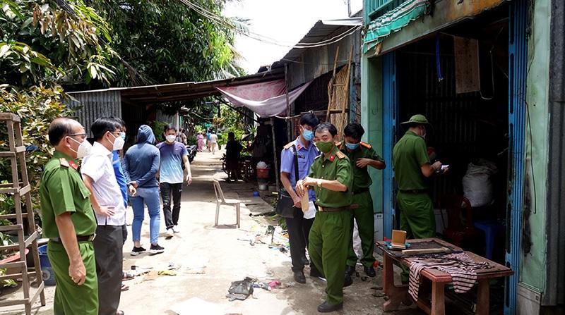 Truy tìm nghi phạm ghen tuông phóng hỏa giết người