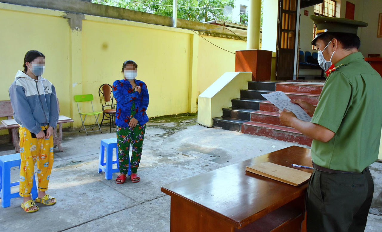 Hiểm họa từ những luồng 'virus tin giả' trên mạng xã hội