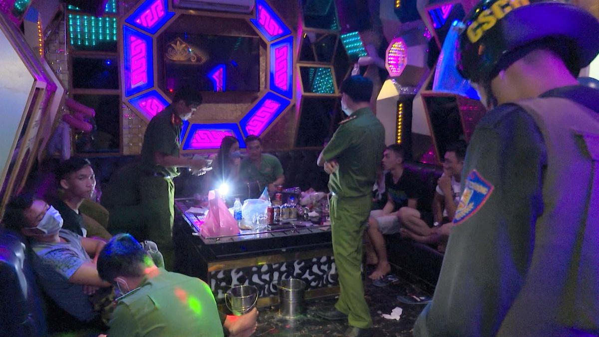 Công an Bạc Liêu "làm tròn vai" vừa chống dịch, vừa giữ an ninh trật tự