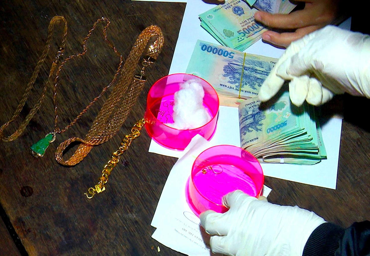 "Cuỗm" tài sản hơn 1 tỷ đồng trên ghe của thương lái thu mua lúa