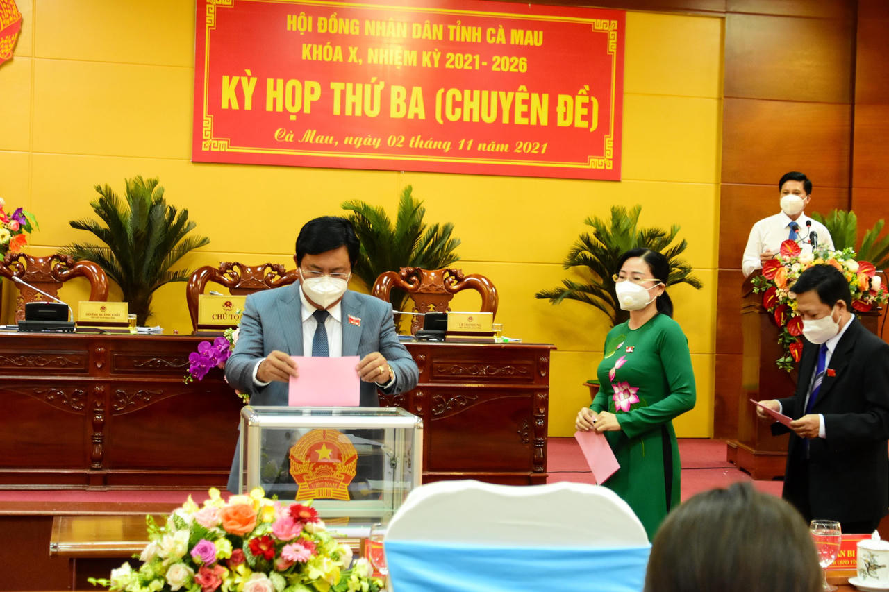 Giám đốc Sở GD&ĐT Nguyễn Minh Luân được bầu làm Phó Chủ tịch UBND tỉnh Cà Mau