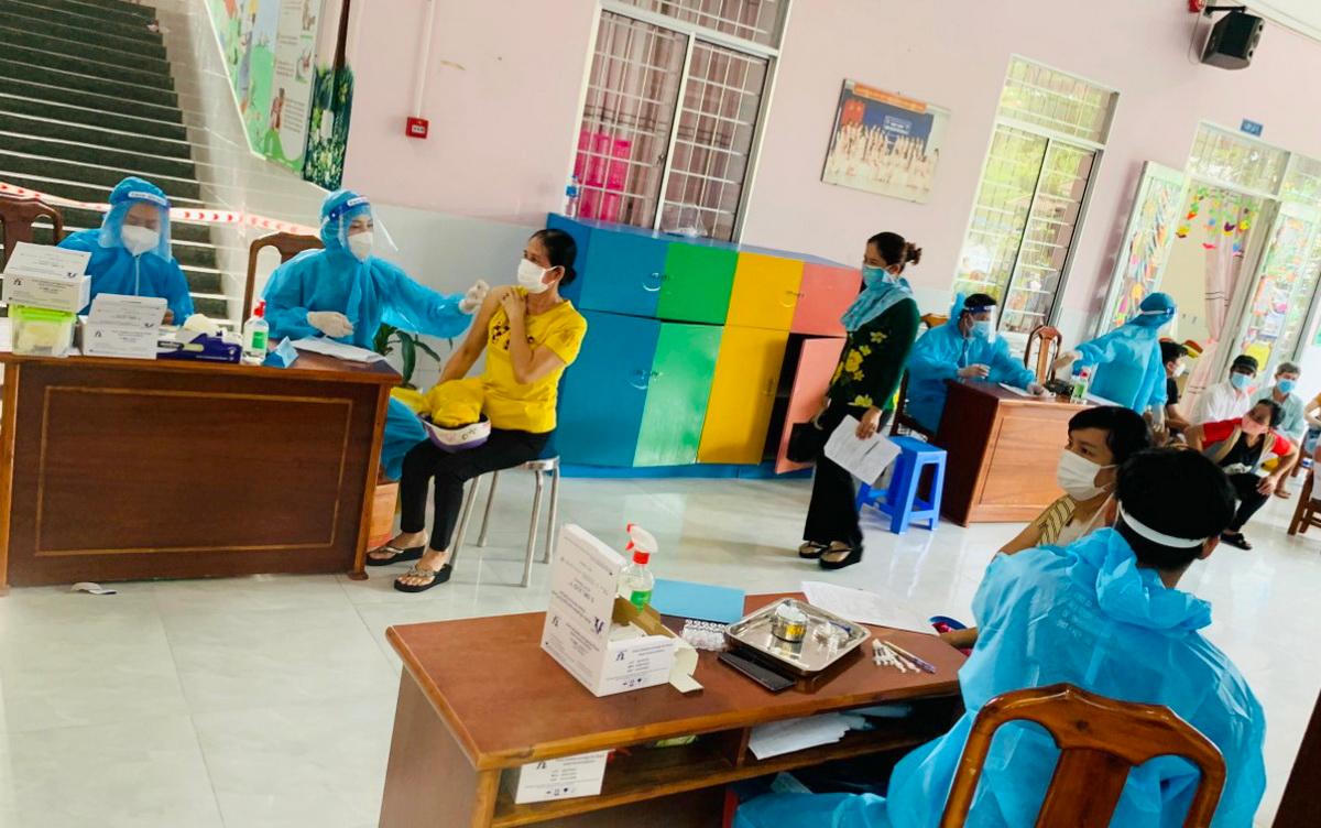 Cà Mau có 86.602 người từ 12 - 17 tuổi được tiêm vaccine