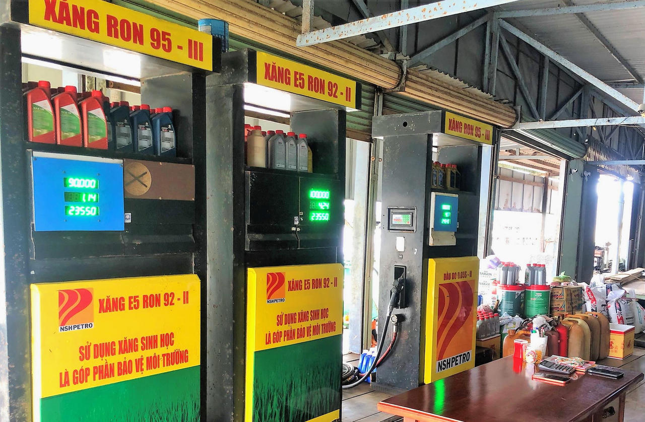 Nhiều cây xăng ở Cà Mau bán không đúng giá quy định