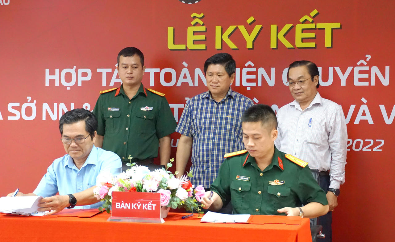 Bình Định, Cà Mau thúc đẩy chuyển đổi số toàn diện