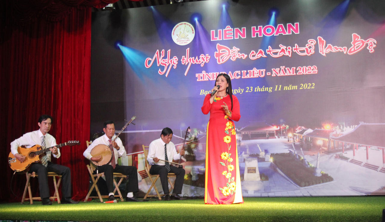 Đờn ca tài tử gắn bó máu thịt với đời sống người dân Nam Bộ