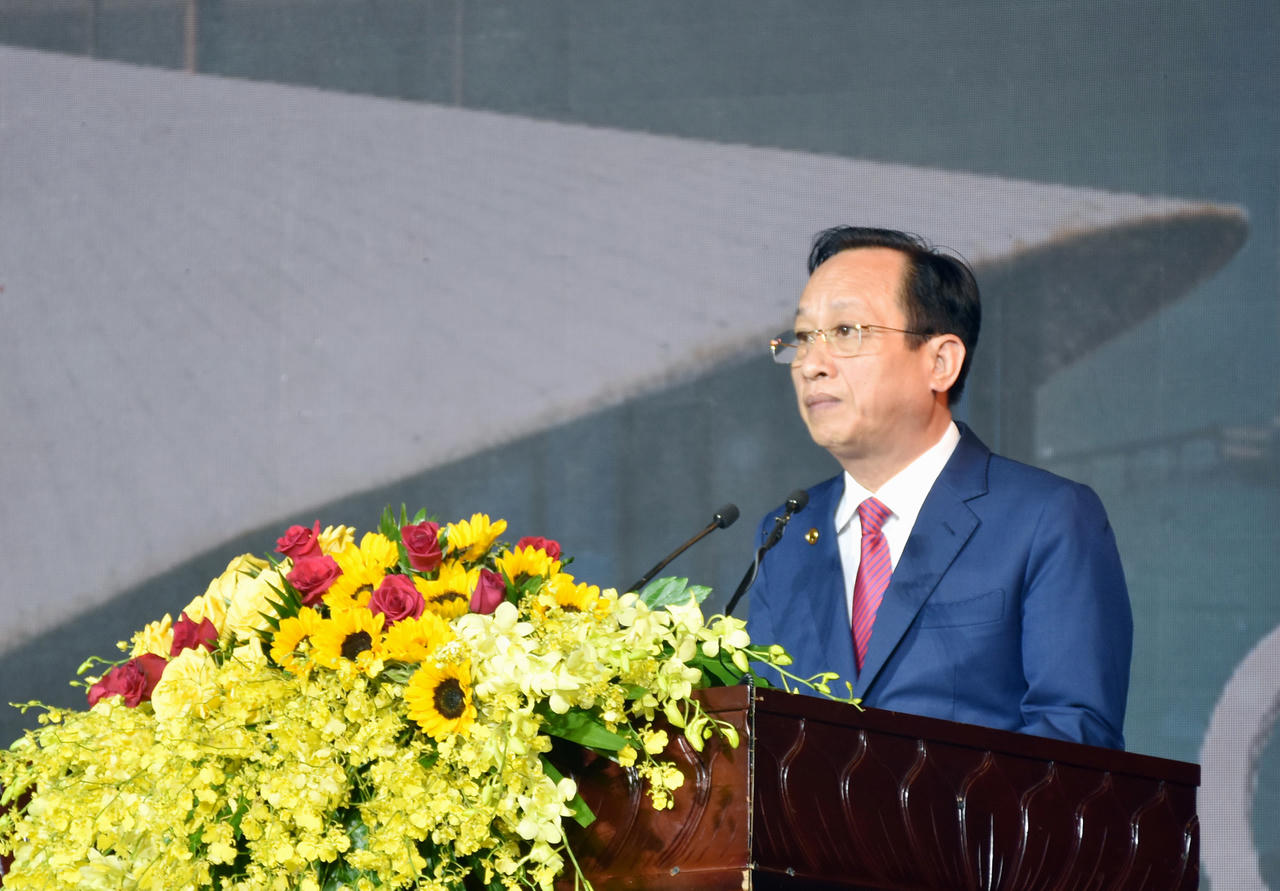 Chủ tịch tỉnh Bạc Liêu: 'Việc dễ dành cho doanh nghiệp, việc khó có chính quyền'