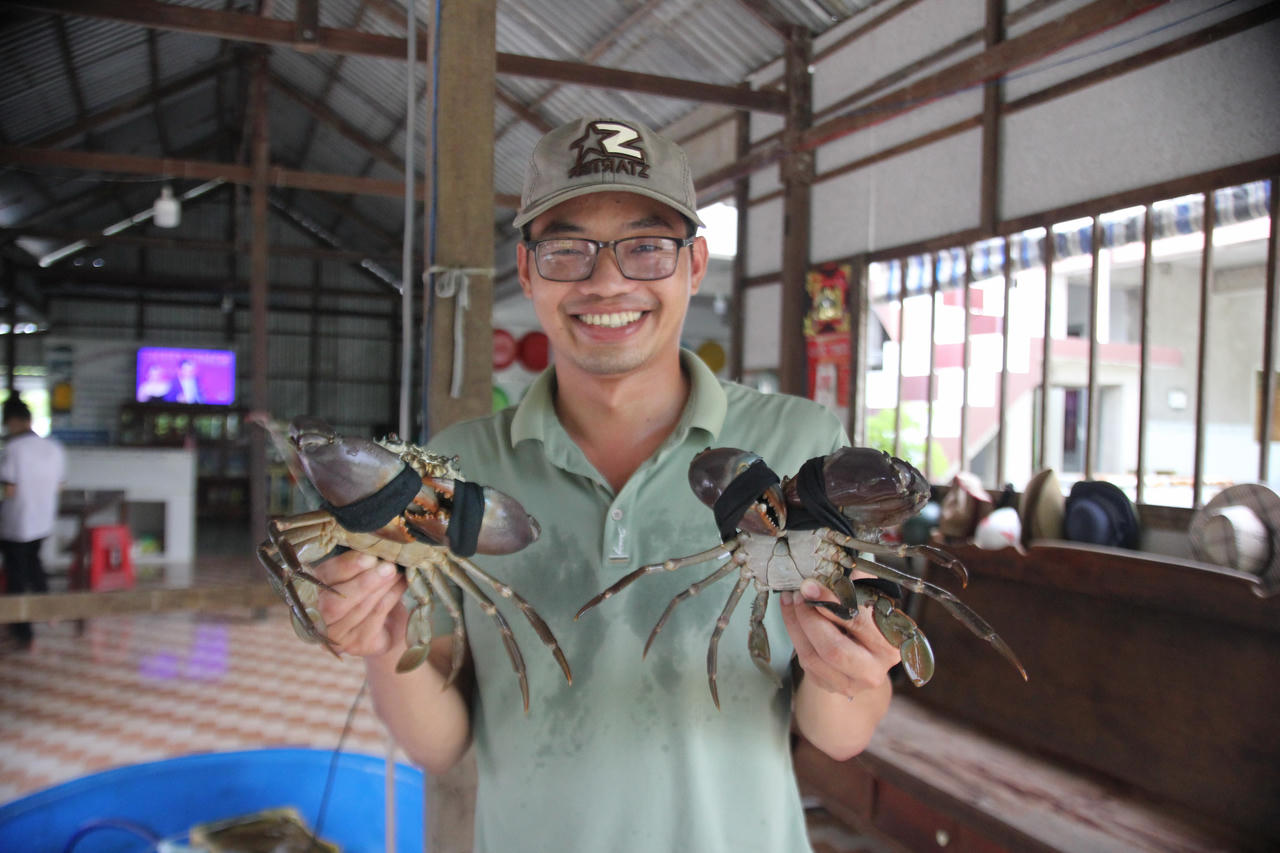 Đưa cua Cà Mau ra thế giới