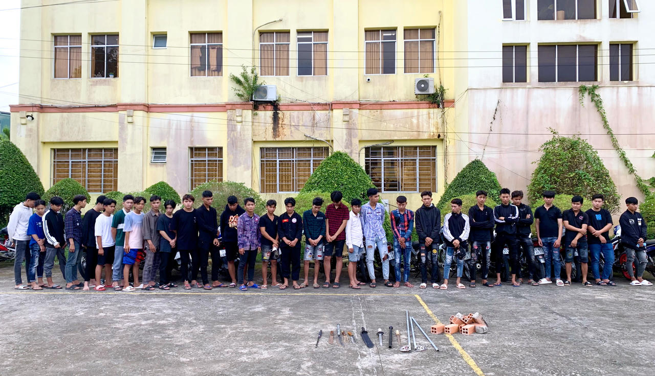 Bạc Liêu: Ngăn chặn kịp thời nhóm thanh niên mang hung khí chuẩn bị đánh nhau