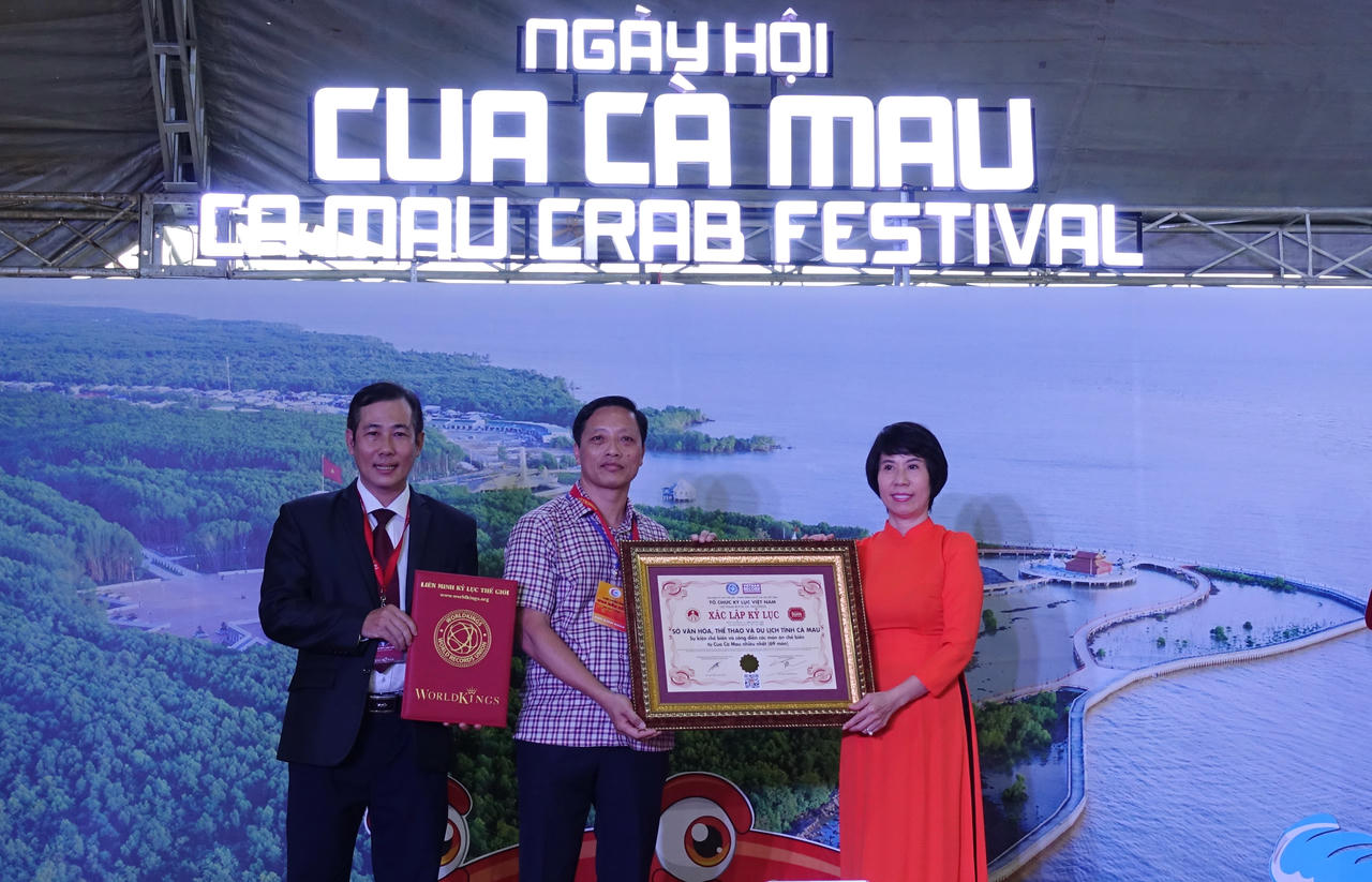 Vua đầu bếp cua Cà Mau, độc nhất cua Sumo