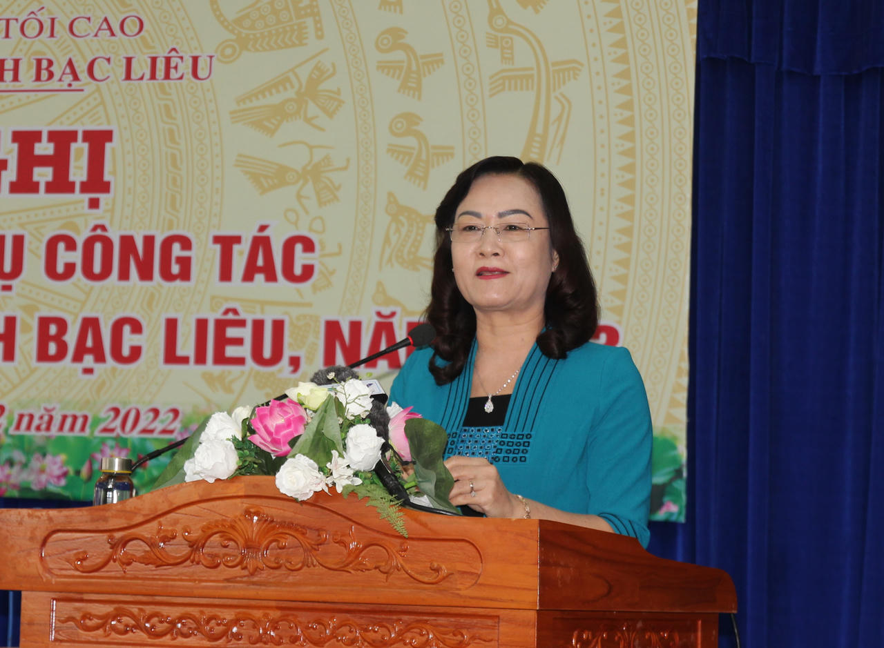 Xây dựng đội ngũ cán bộ, các thẩm phán thanh liêm, chính trực, tinh thông pháp luật