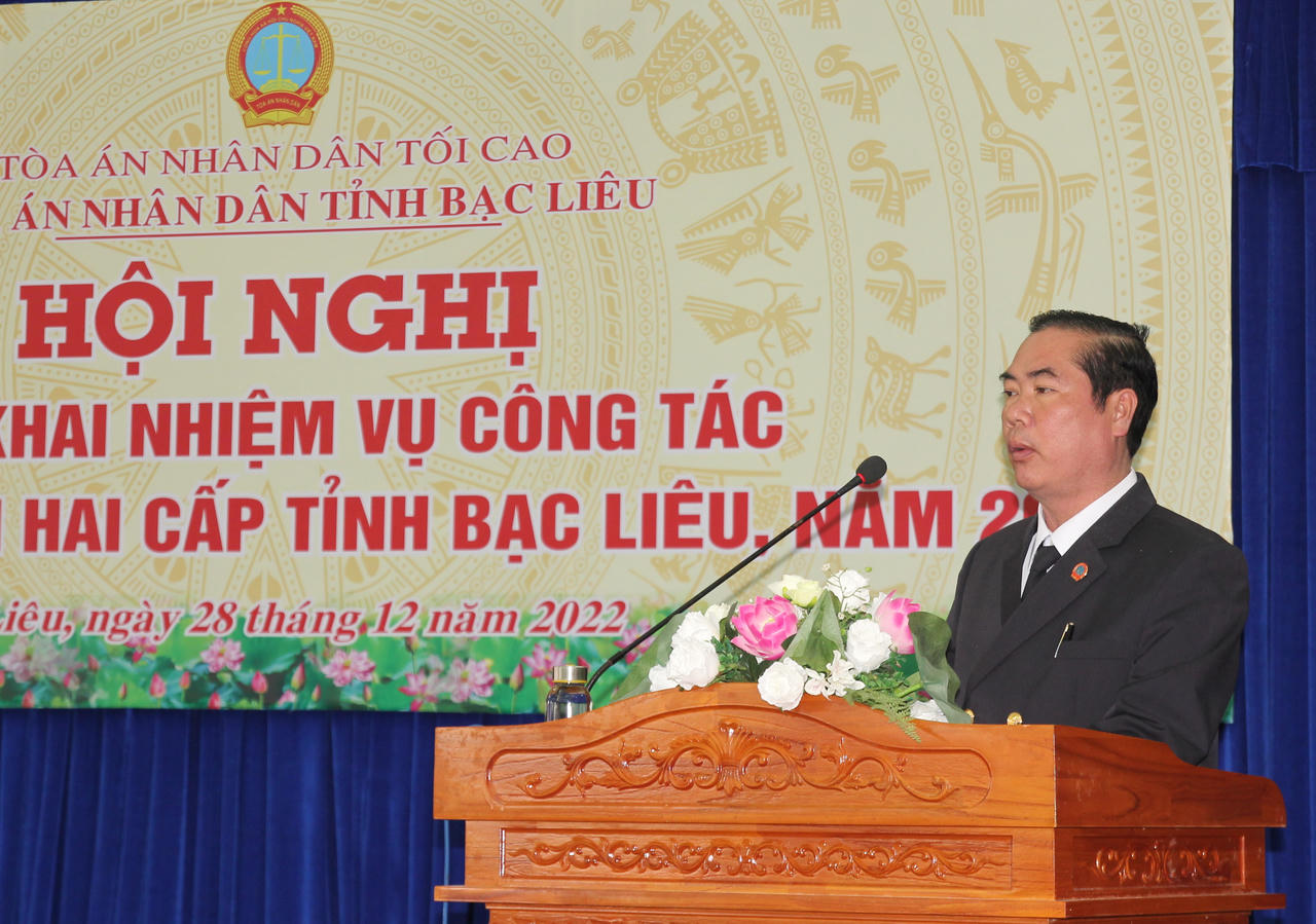 Xây dựng đội ngũ cán bộ, các thẩm phán thanh liêm, chính trực, tinh thông pháp luật