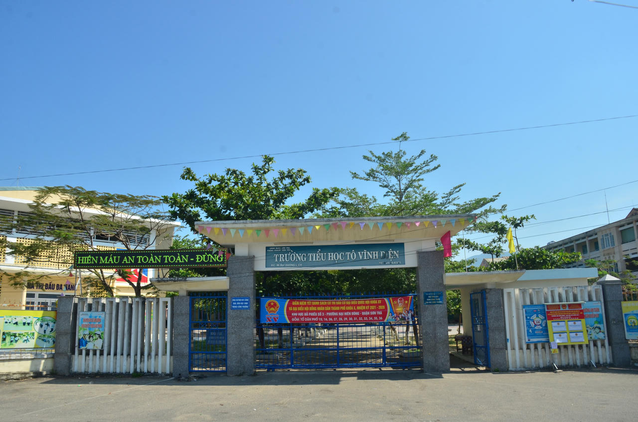 Đà Nẵng vắng lặng sau khi tạm dừng nhiều hoạt động để phòng, chống dịch Covid-19