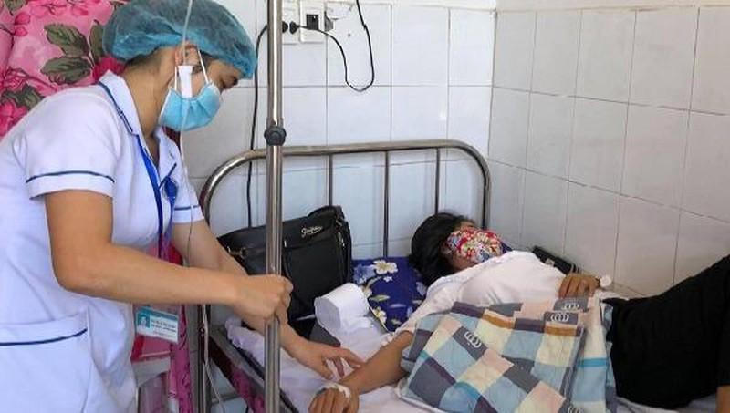 Đề nghị xử phạt 90 triệu đồng cơ sở kinh doanh bánh mỳ gây ngộ độc thực phẩm 