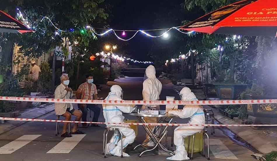 TP Quảng Ngãi phong tỏa các khu vực liên quan đến 2 ca dương tính với SARS-CoV-2 