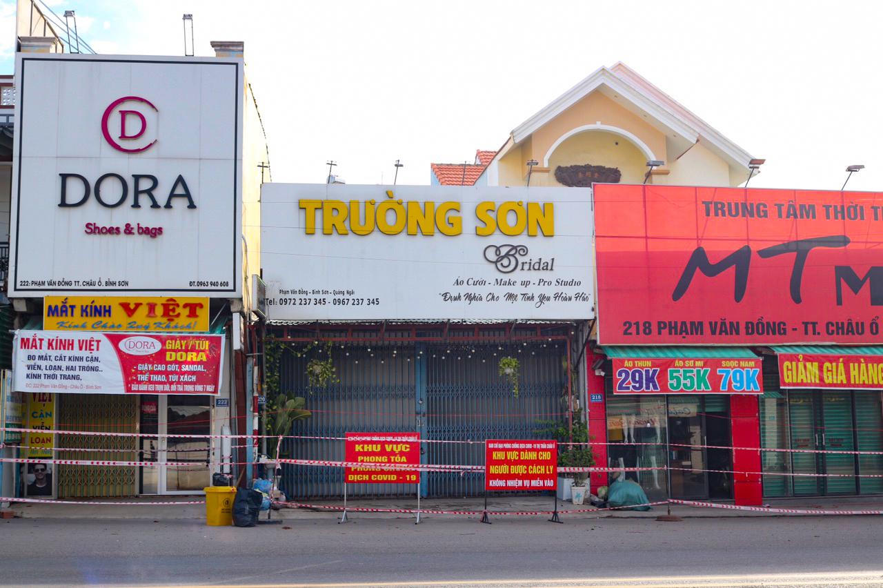 Quảng Ngãi vận động hơn 300 ngư dân đi cách ly tập trung, lấy mẫu xét nghiệm sàng lọc cho 14.000 người dân