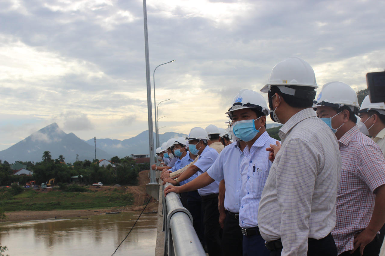 Khánh thành cây cầu huyết mạch nối Đông Trường Sơn và các tỉnh Tây Nguyên