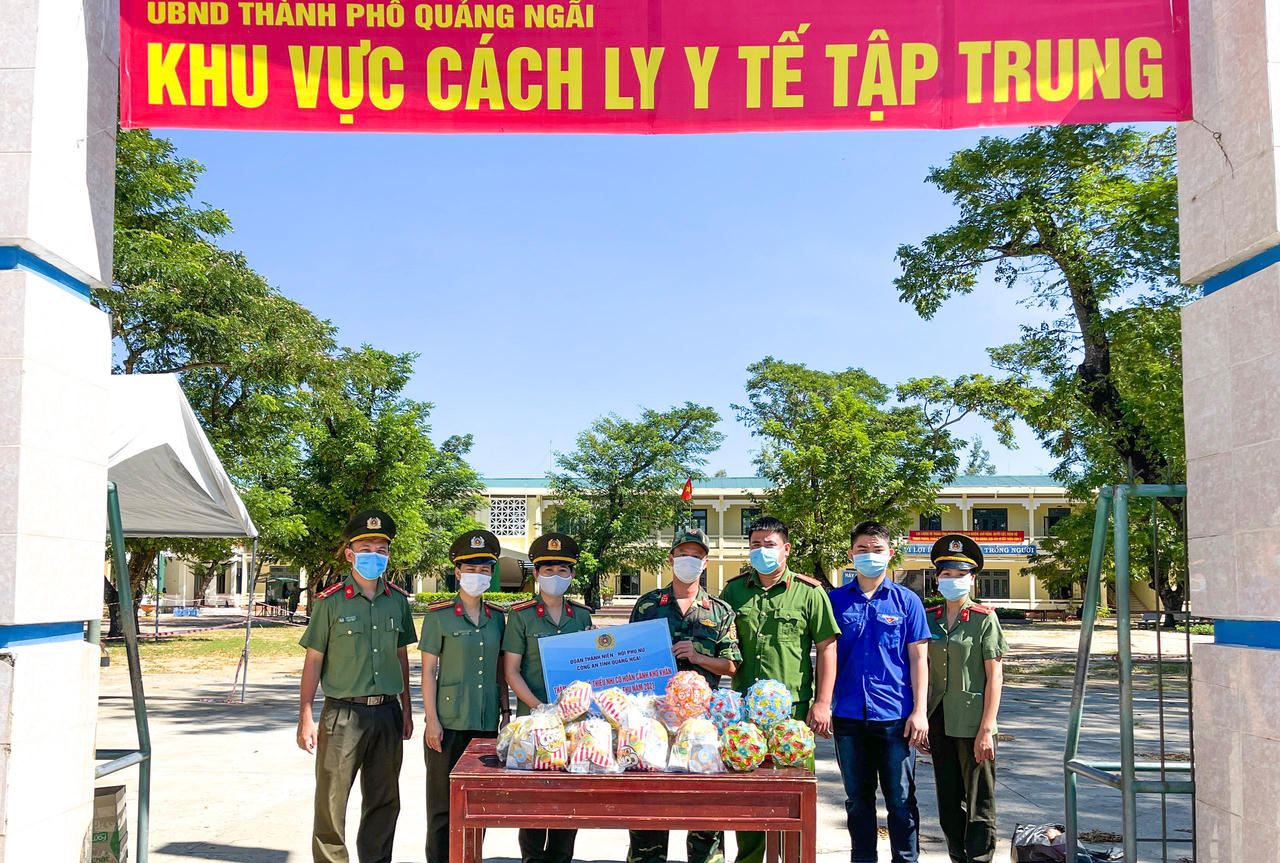Mang Trung thu đến với các em thiếu nhi có hoàn cảnh đặc biệt