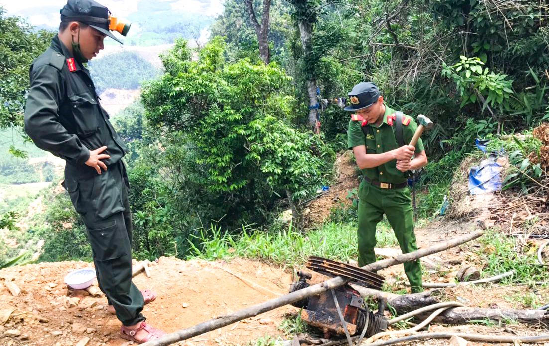 Truy quét hàng loạt điểm khai thác vàng trái phép tại Bồng Miêu