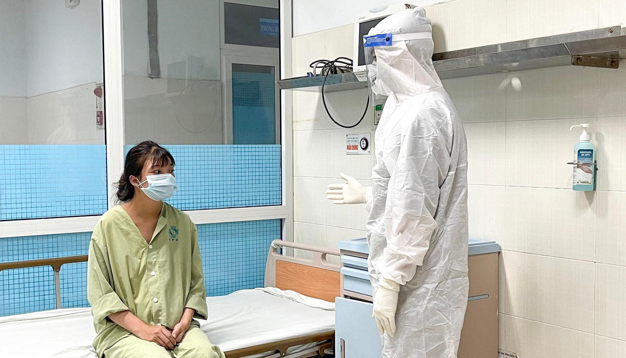 Chuyển dạ trên tàu, sản phụ được đưa đến Bệnh viện mổ thành công