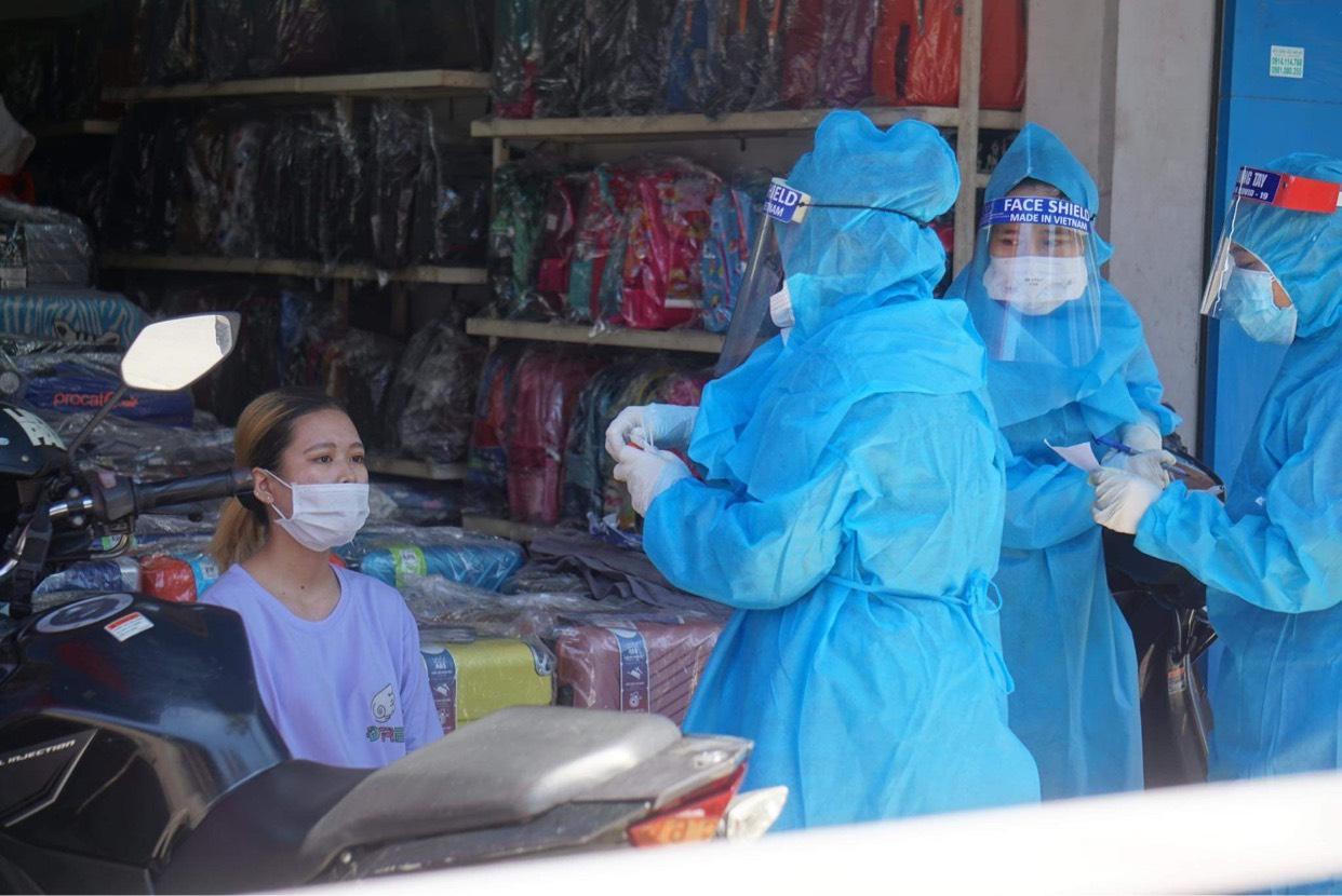 Đà Nẵng triển khai tiêm vaccine phòng COVID-19 cho trẻ em từ 15 đến dưới 18 tuổi