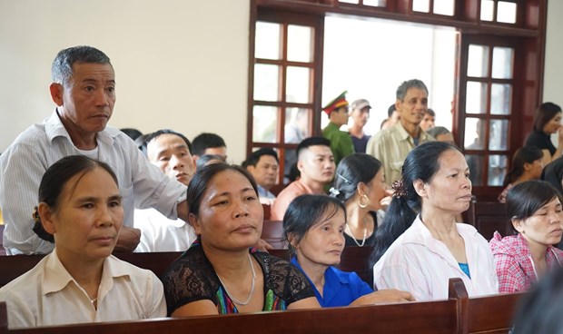 Vụ quan tài diễu phố: Bị cáo kêu oan, dụ cung, đánh đập