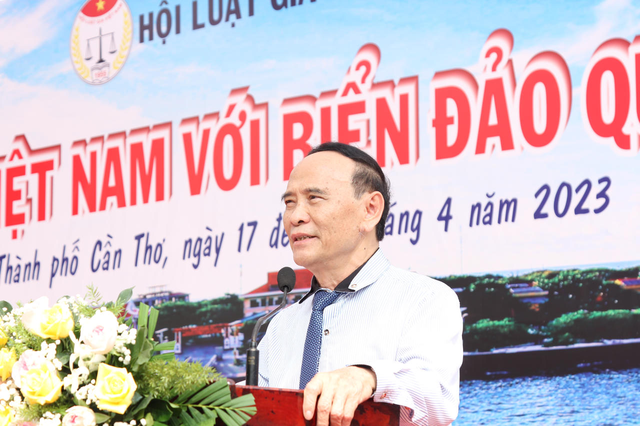 Cần Thơ: Khai mạc triển lãm ảnh “Luật gia Việt Nam với biển đảo quê hương”