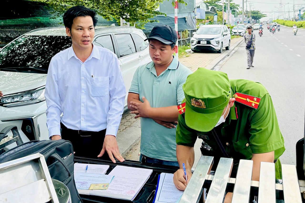 Cần Thơ: Lập lại trật tự đô thị, an toàn giao thông quanh khu vực chợ, bệnh viện