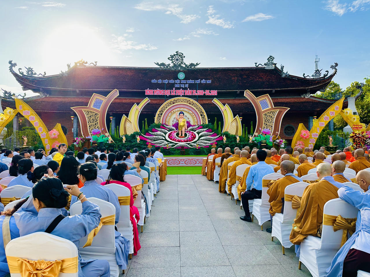 Cần Thơ mừng Đại lễ Phật đản Phật lịch 2568