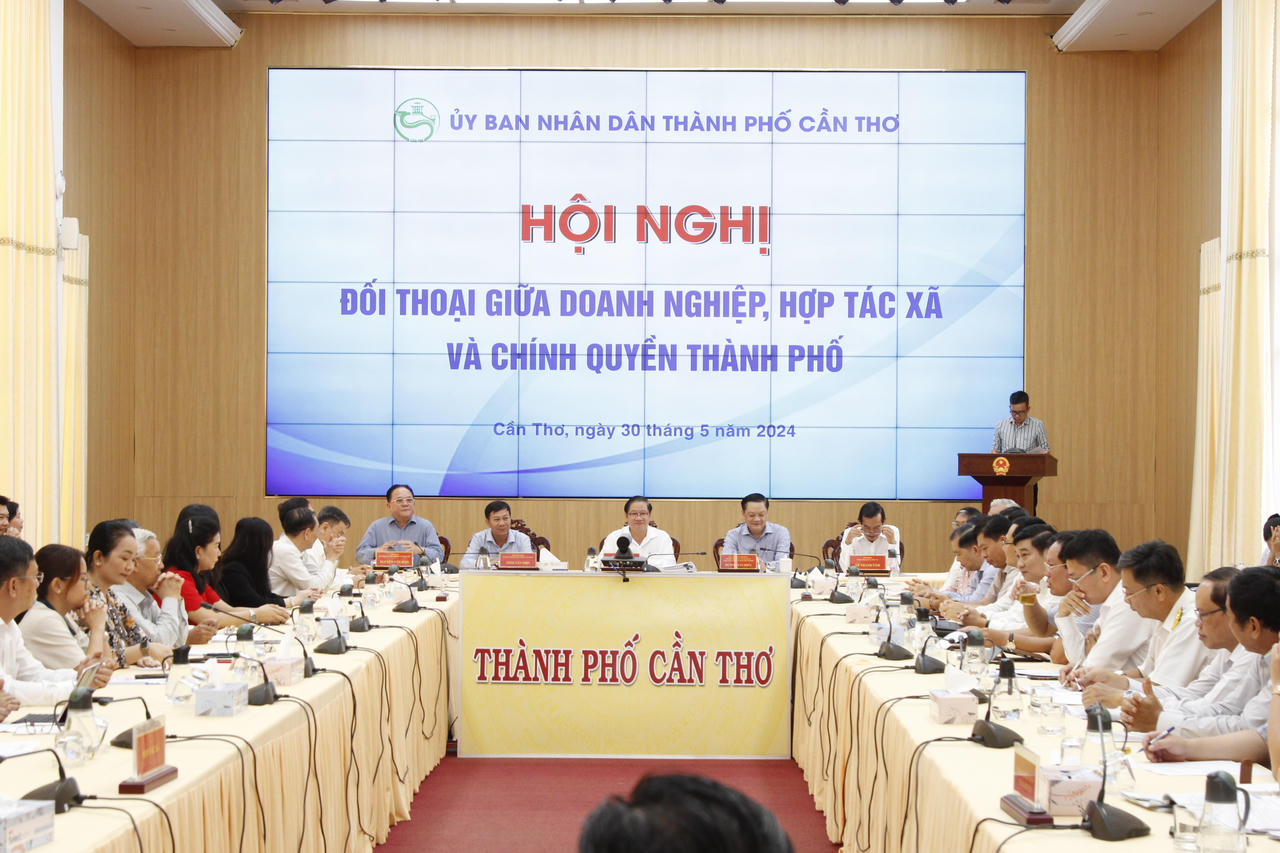 Lãnh đạo TP Cần Thơ đối thoại 'gỡ khó' cho doanh nghiệp