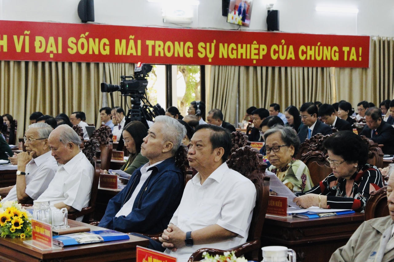 'Thủ trưởng sở, ngành phải 'nói thẳng, nói thật' những vấn đề cử tri đặt ra'